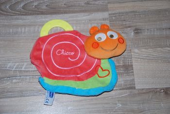 Doudou Plat Escargot Chicco Orange Rose Anneau Dentition Coeur