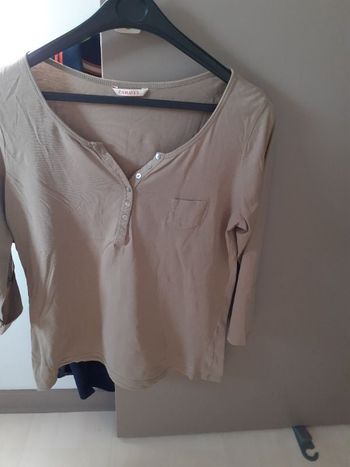 tee-shirt kaki, CAMAÏEU