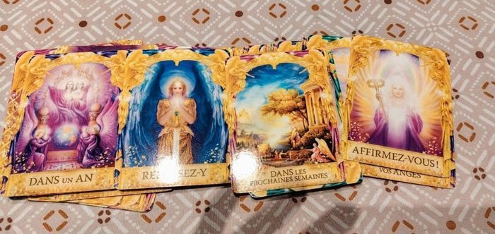 Lot 2 oracles 1 tarot - photo numéro 4
