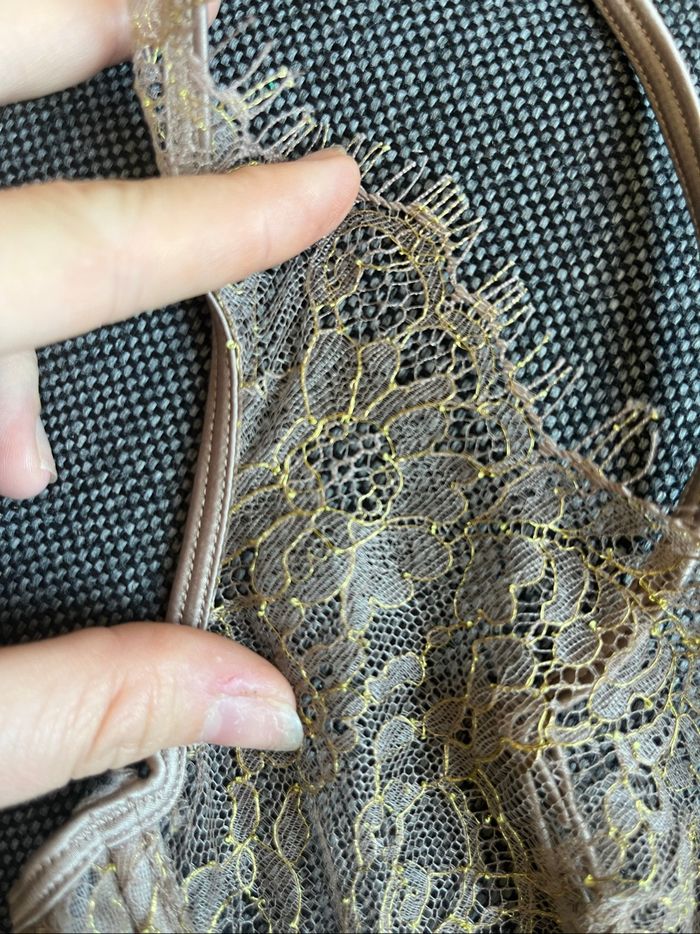 Soutien gorge neuf - photo numéro 3
