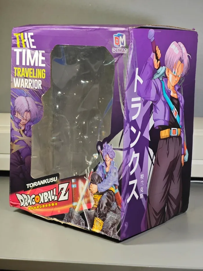 Figurine Dragon Ball Z : Mirai Trunks 26cm neuve avec boîte - photo numéro 12