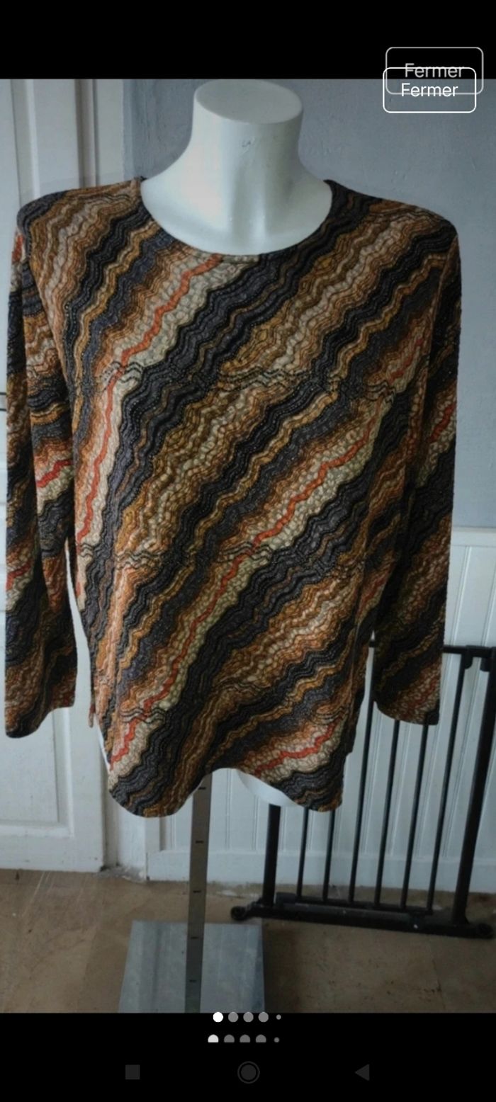 Très jolie haut femme f3