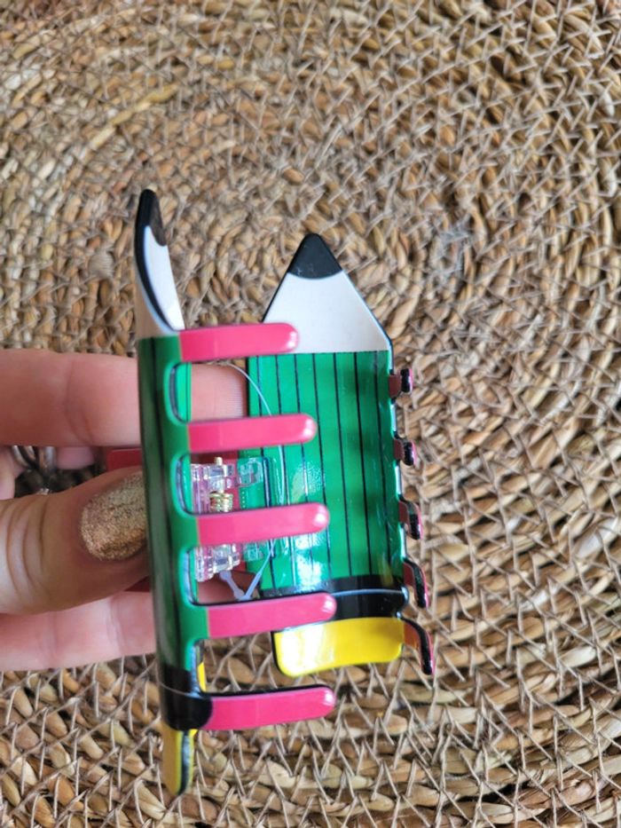 Pince crayon pour cheveux - photo numéro 4