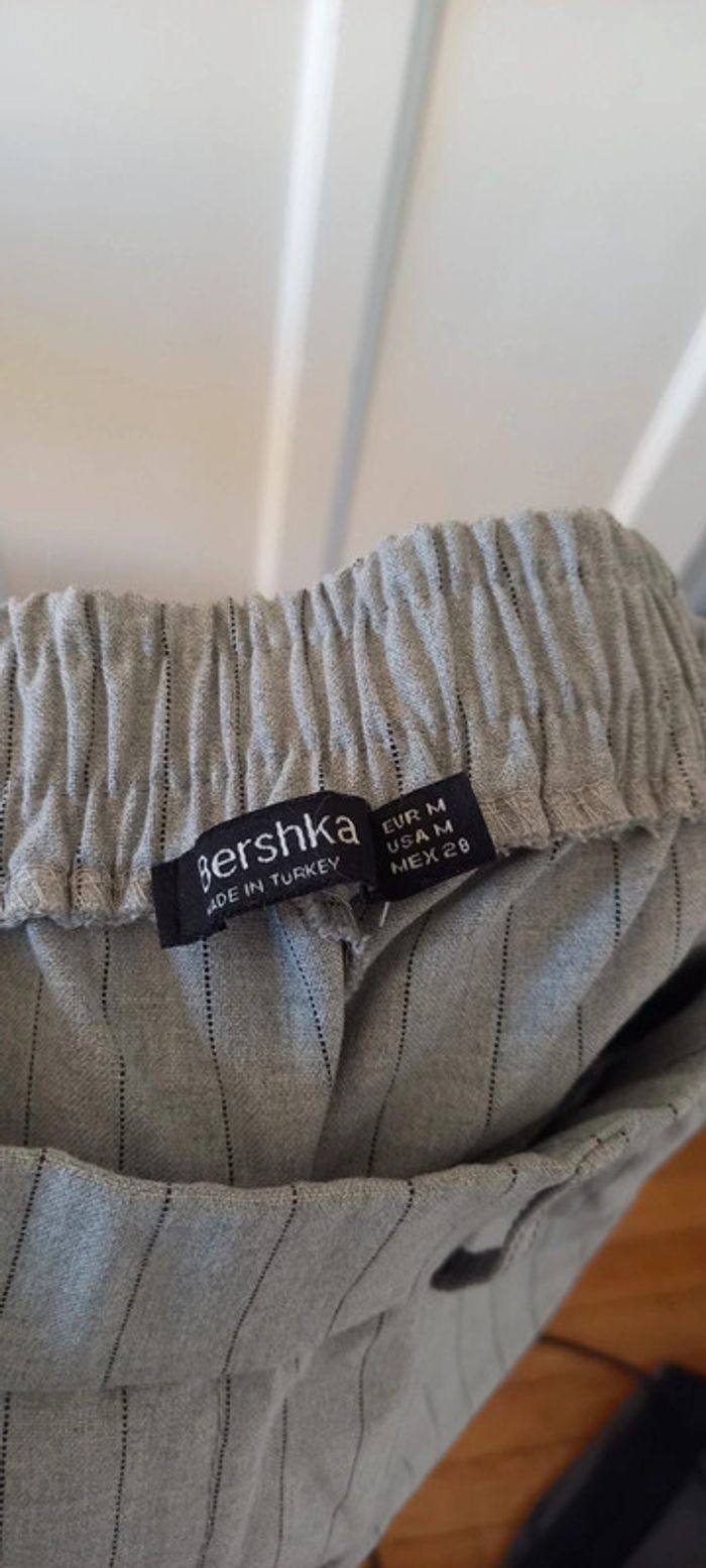 Pantalon droit gris rayé blanc bershka 38 - photo numéro 3
