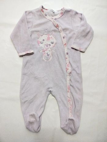 Pyjama velours ouverture sur le devant fille 12 mois