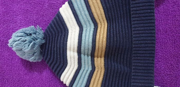 Bonnet très bon état - photo numéro 2