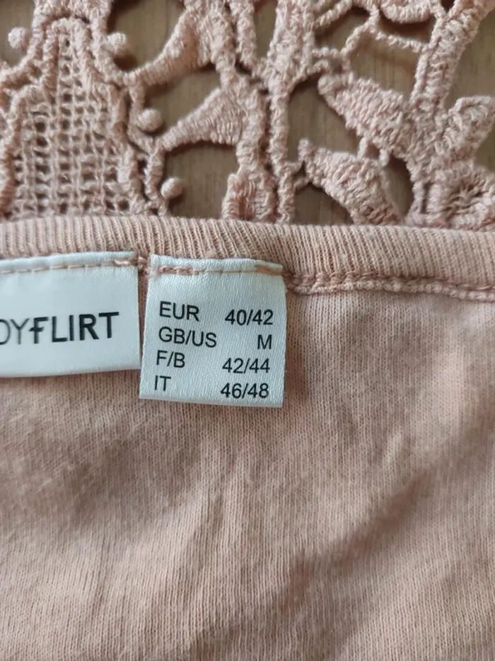 Débardeur taille 42/44 - photo numéro 3