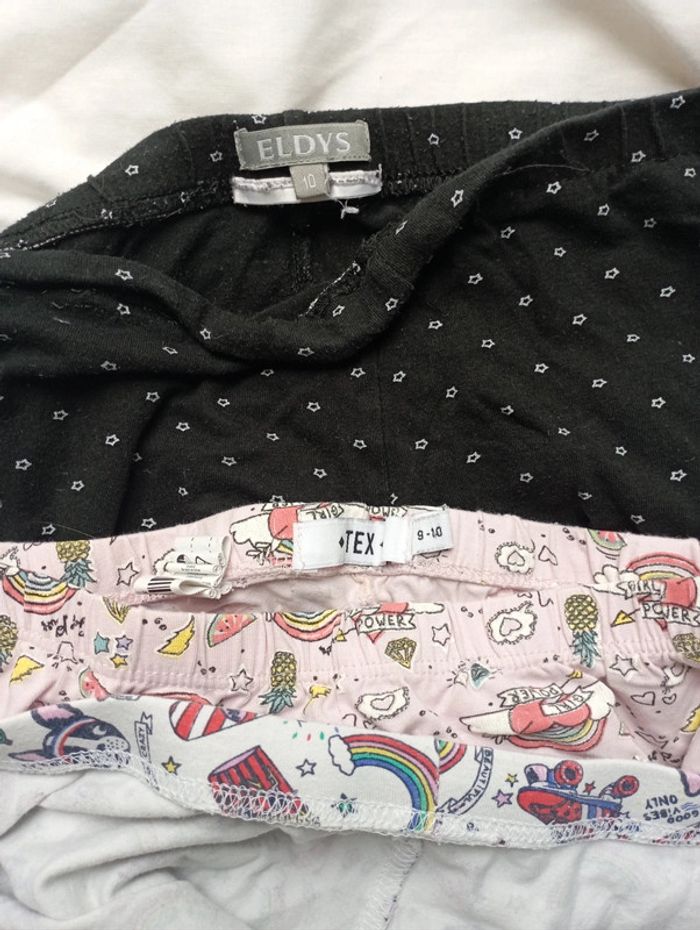 Lot 3 leggings marques diverses 10 ans neuf 5€ - photo numéro 2