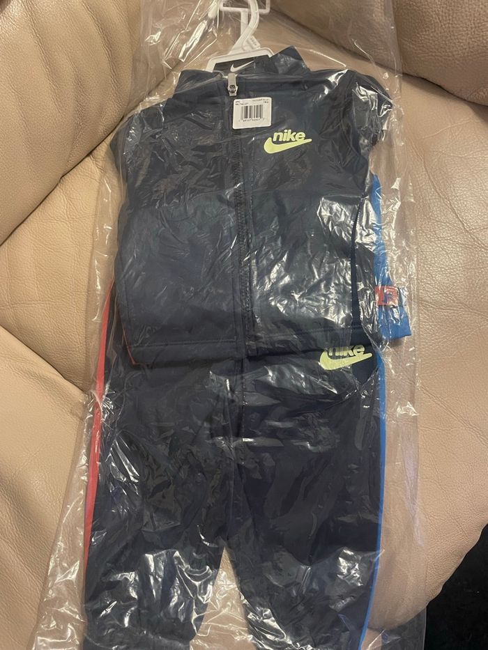 Ensemble Nike - photo numéro 2