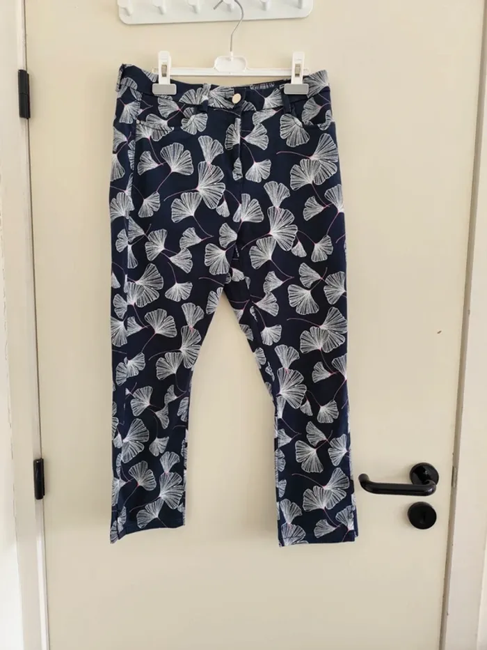 Beau pantalon court Esprit motifs fleuris stretch comme neuf - photo numéro 3
