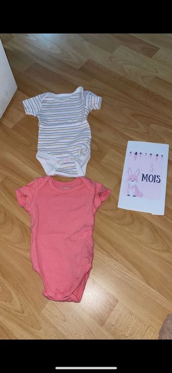 2 boddies 3 mois