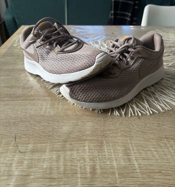 Nike Tanjun – 37,5 – 15€