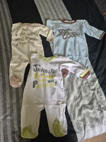 Lot pyjamas 6 mois