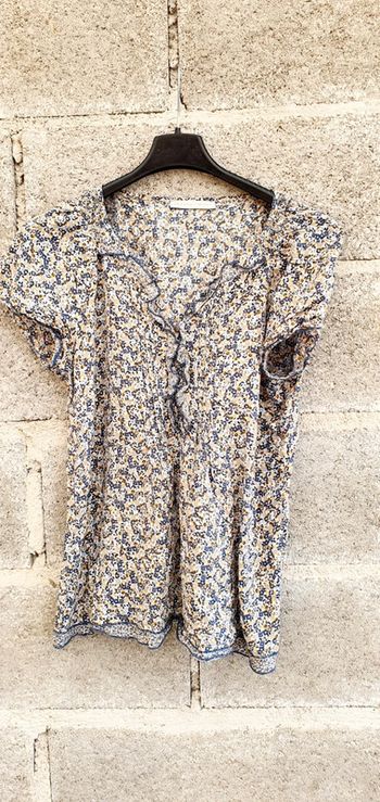 Très belle blouse de chez Armand Thiery taille 36 en très bon état 👌
