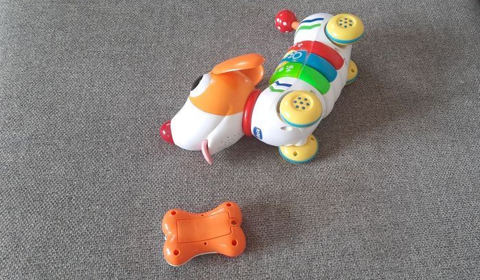 Chien télécommandé musical - photo numéro 3