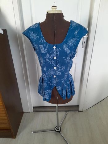Petit haut cintré modèle unique taille  m