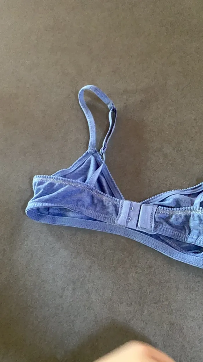 Soutien gorge 75 À - photo numéro 4
