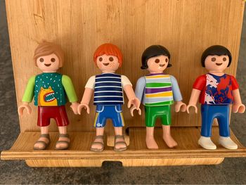 Lot de 4 enfants playmobil