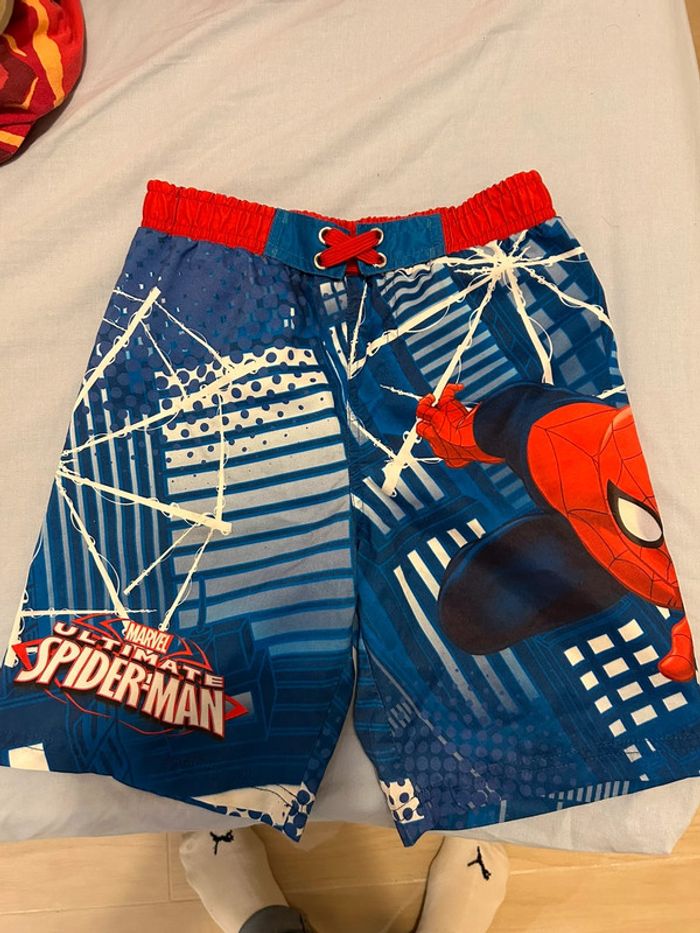 Short / maillot de Bain Spider-Man 8 ans