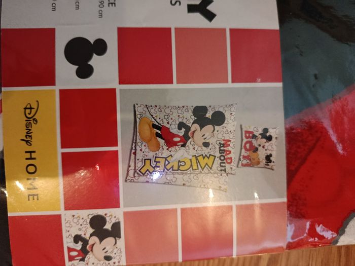 Drap , housse de couette et taie d'oreiller Mickey neuf encore emballé - photo numéro 2