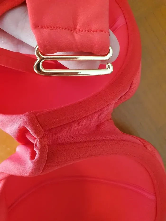 Haut de maillot de bain - photo numéro 4