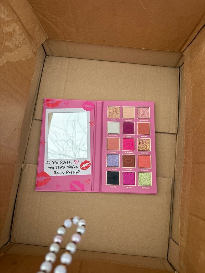 Palette fards à paupières ultra pigmentée Révolution neuve