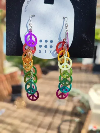 Boucles d'oreilles neuves