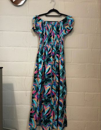 Robe longue à fleurs – Miss Sara Fashion – Taille unique - Neuve sans étiquette