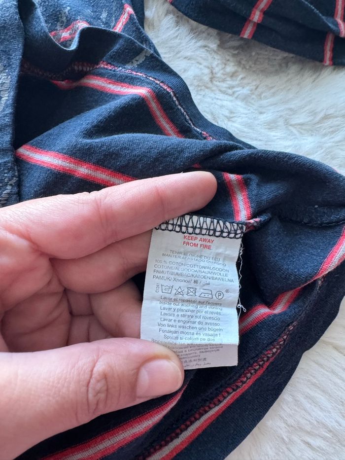 👕 Tee-shirt manche longue - garçon - 6 ans - Disney - Mickey- très bon état - photo numéro 2