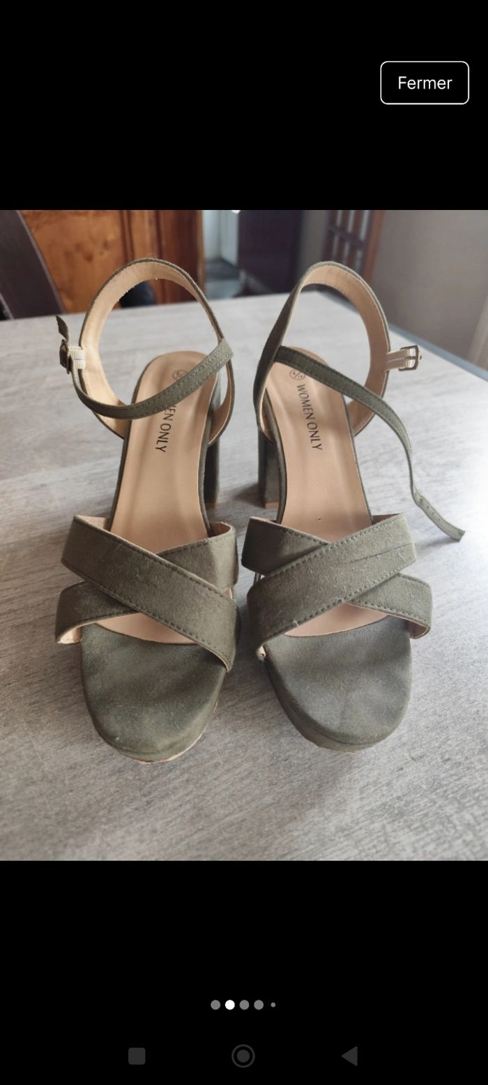 Chaussures a talons - photo numéro 2