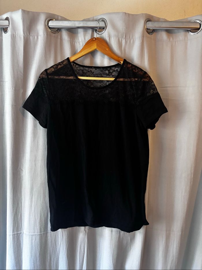 Haut noir - photo numéro 2