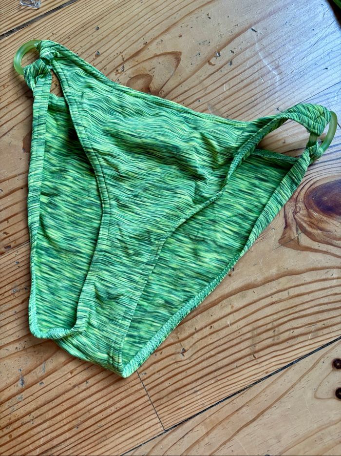Maillot de bain 2 pièces taille 38 - photo numéro 4