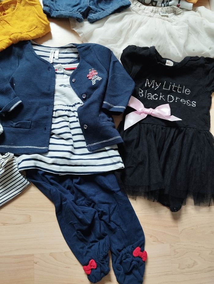 Lot vêtements fille 6 mois - photo numéro 4