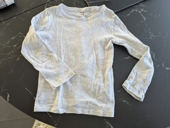 Tee shirt a manches longues garçon. ❤️