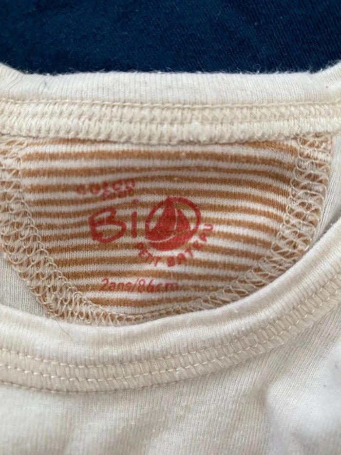 Lot de 2 t-shirts et 1 débardeur 2 ans - photo numéro 2