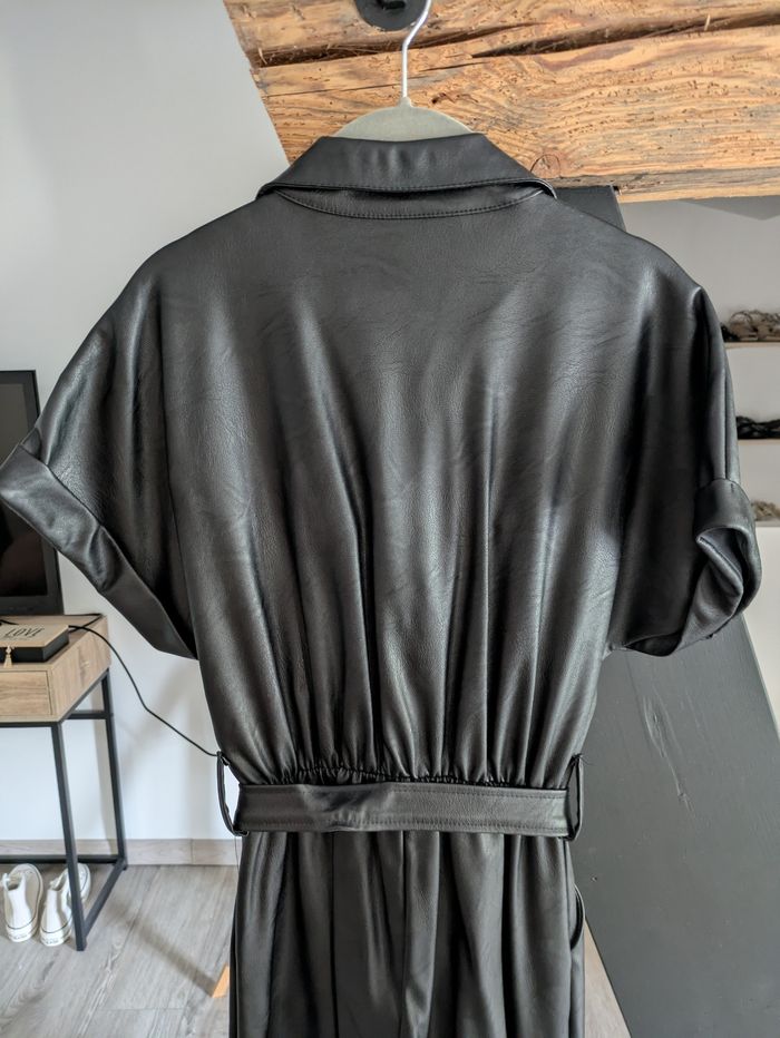 Combinaison simili cuir noiry - photo numéro 6