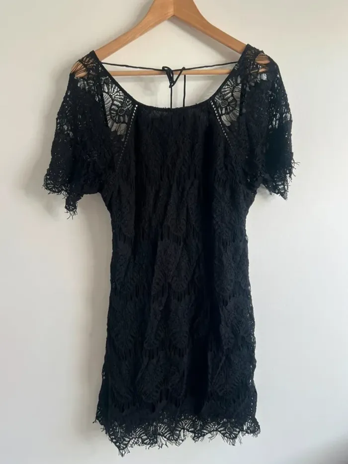 Robe dos nu Zara