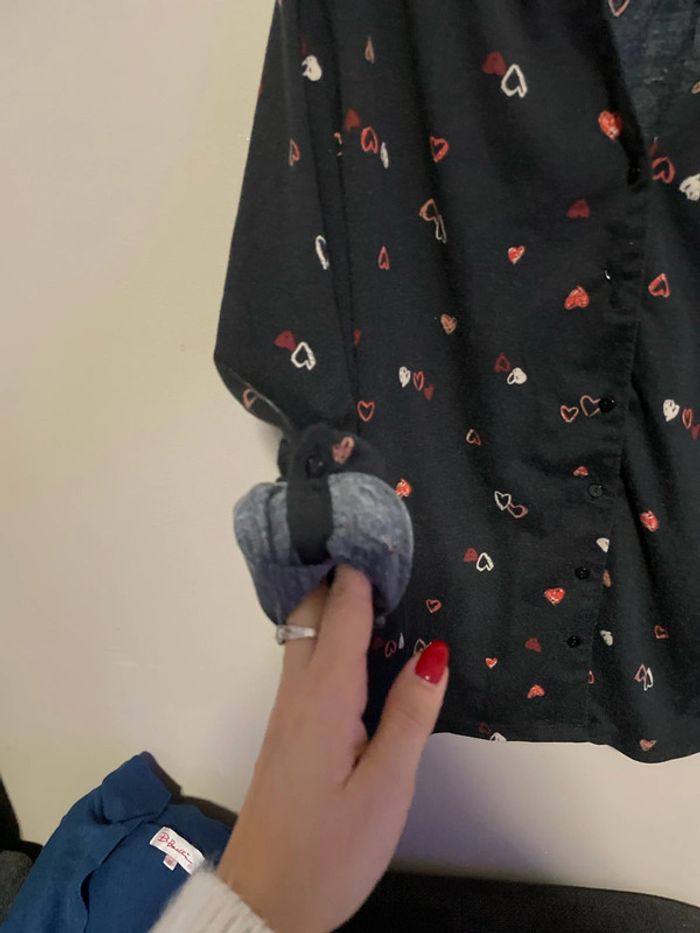 Blouse noire à cœurs - photo numéro 3
