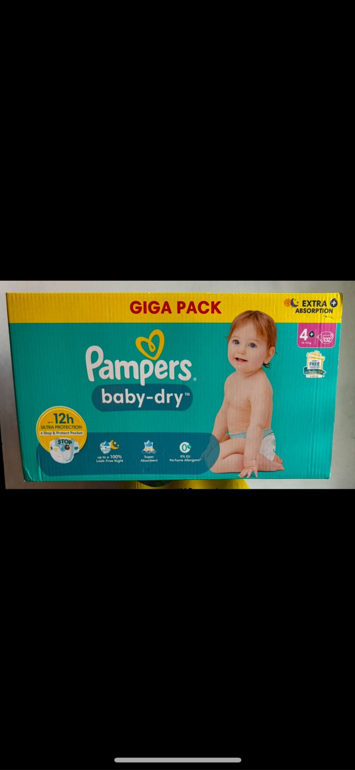 132 couches Pampers baby dry taille 4+