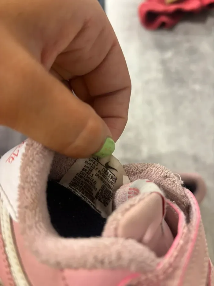 Basket nike fille rose taille 23,5 - photo numéro 8