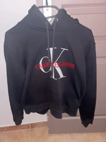 pull à capuche