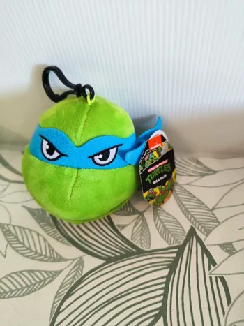 Porte clés peluche tête de tortue ninja bleu 10cm