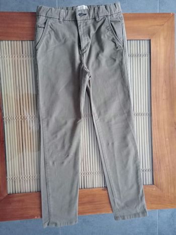 Pantalon kaki Zara 9 ans neuf