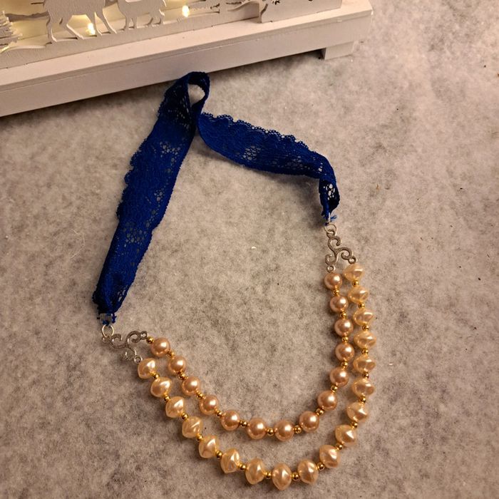 Collier bleu royal dentelle avec perles beige crème - photo numéro 8