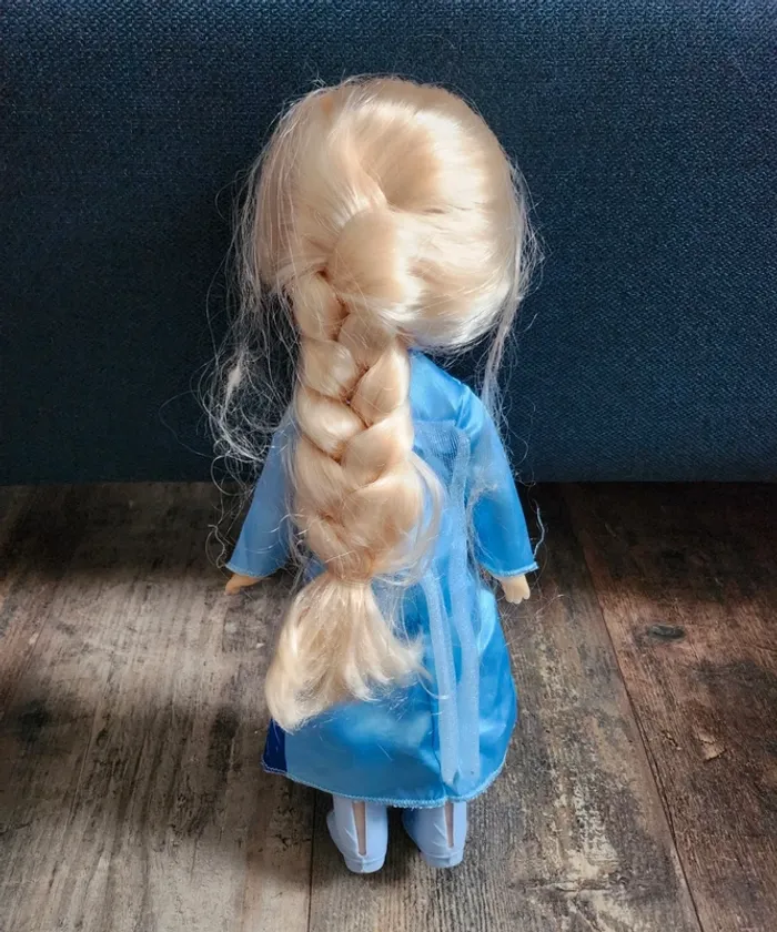 Poupée reine des neiges - photo numéro 2