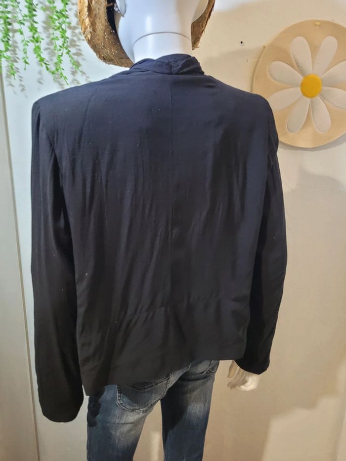 Petite veste noire - photo numéro 7