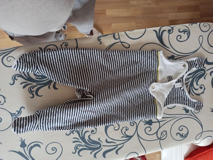 Grenouillère obaidi 9 mois - photo numéro 2