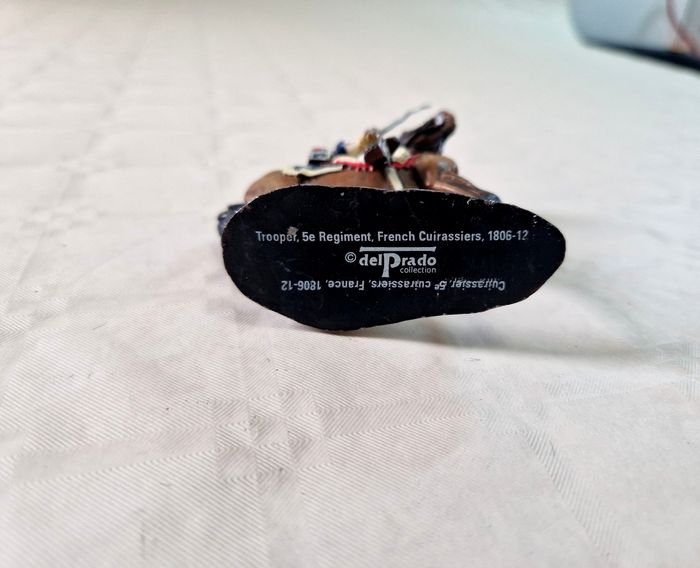 Figurine en plomb , peinte a la main  , Del prado  , Trooper  , 5eme régiment  , cuirassier  , France - photo numéro 4