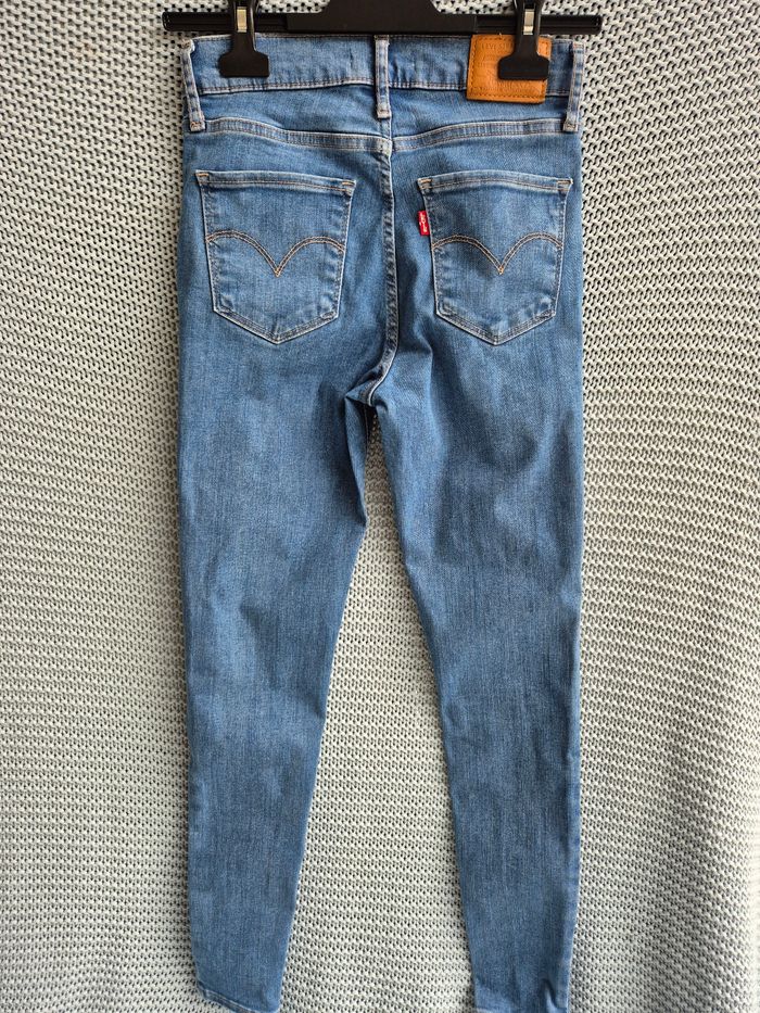 Jean Levi's 25 - photo numéro 3