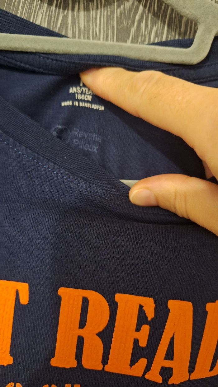 Tee-shirt manches longues bleu marine imprimé relief orange - photo numéro 5